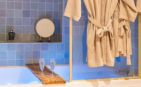 Le Slow Life - Suite avec Spa privatif